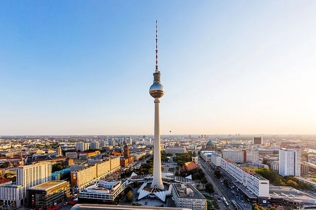 Erster Bußgeldbescheid in Berlin wegen Mietpreisüberhöhung | Immobilien